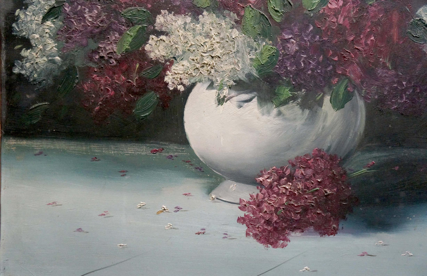 Oil painting Still life with lilacs