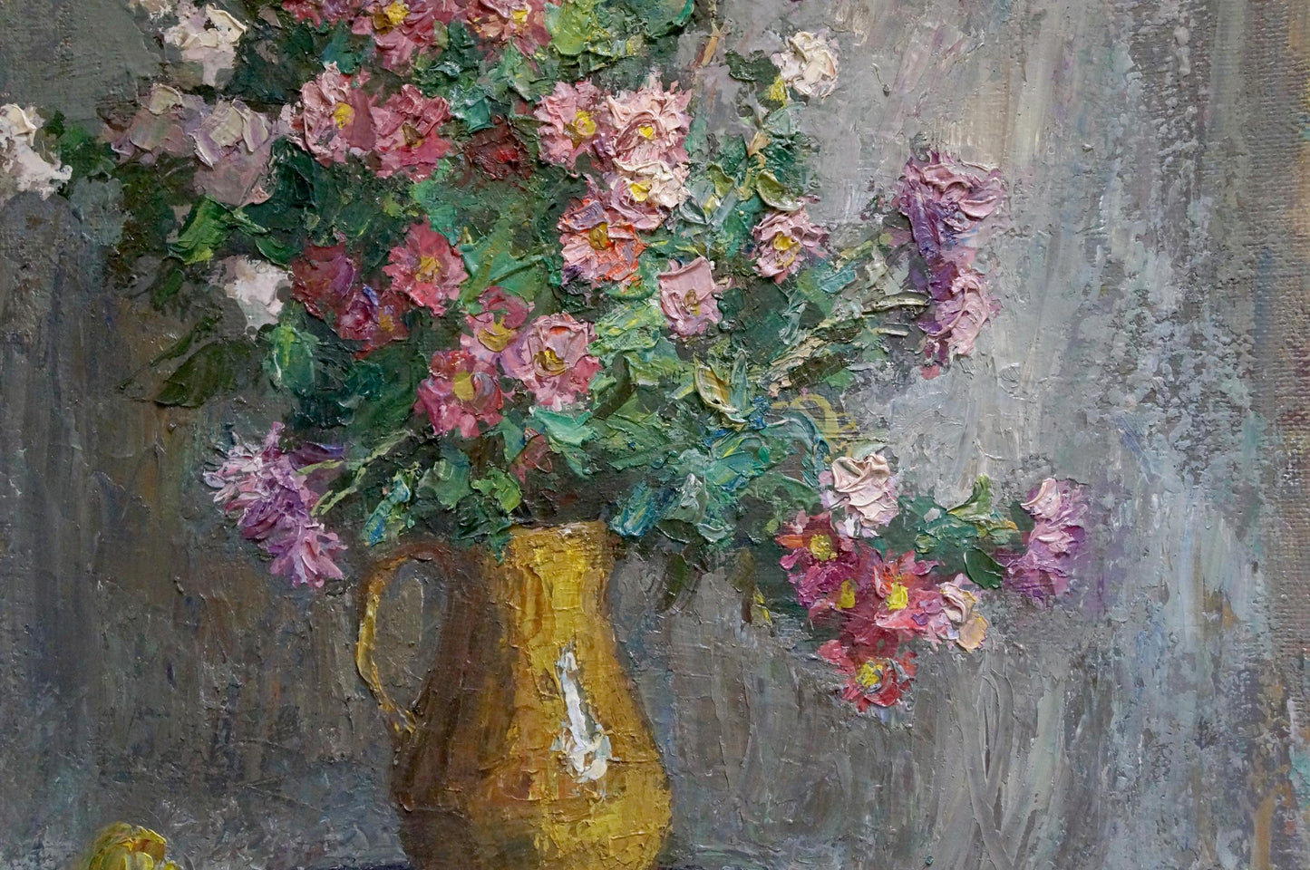 Oil painting Still life with a bouquet of daisies Unknown artist